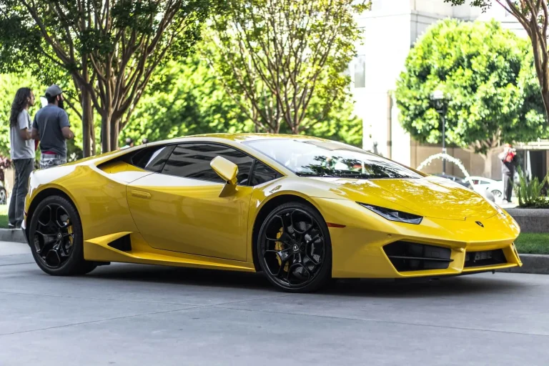 Scottsdale in the Fast Lane: Upgrade Your Visit to the West’s Most Western Town With a Lamborghini Rental